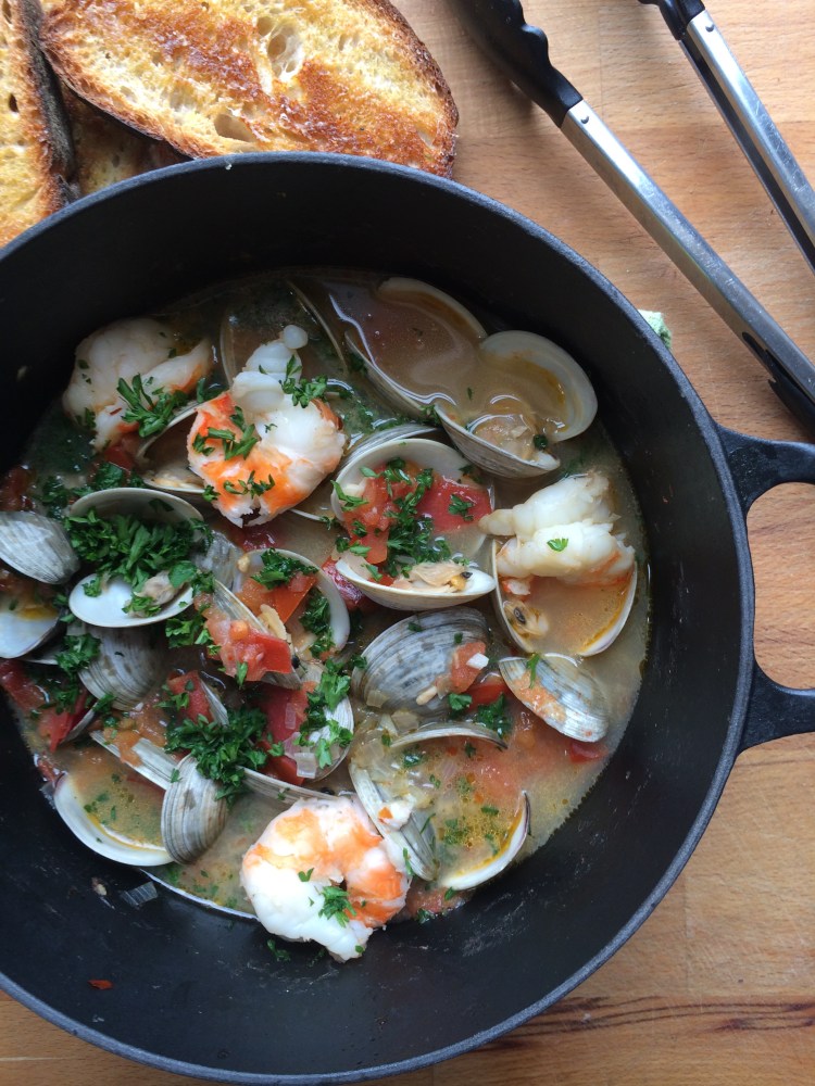 Steamed Clams and Shrimp in Beer Broth