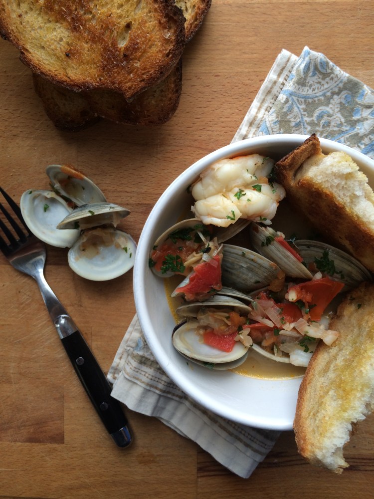 Steamed Clams and Shrimp in Beer Broth