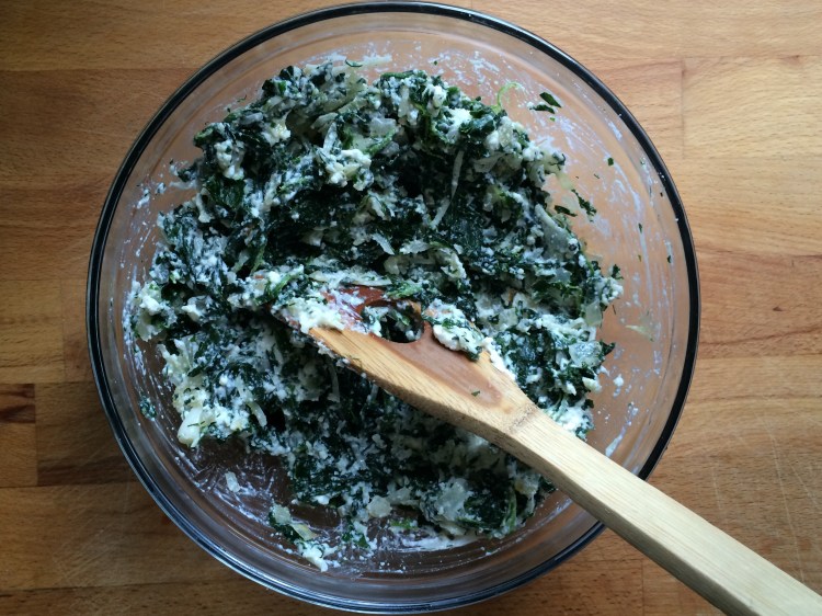 Spinach and Cheesey Chicken Roll-Ups 